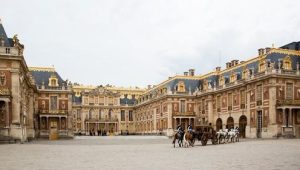 Versailles: 3×8